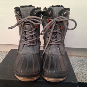 Swiss Tech Snow Winter Lace Up Duck Boots Boys Size 10 Black Gray